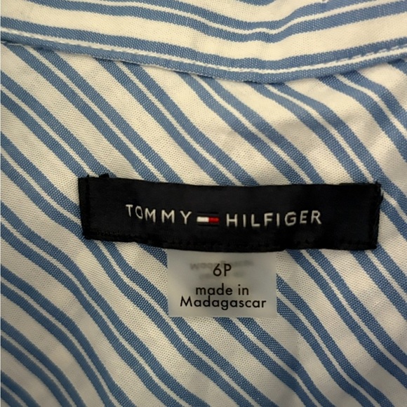 NWOT Tommy Hilfiger 
Simple Cotton Stripe Shirt
Dress Size Small Blue White - Picture 7 of 8
